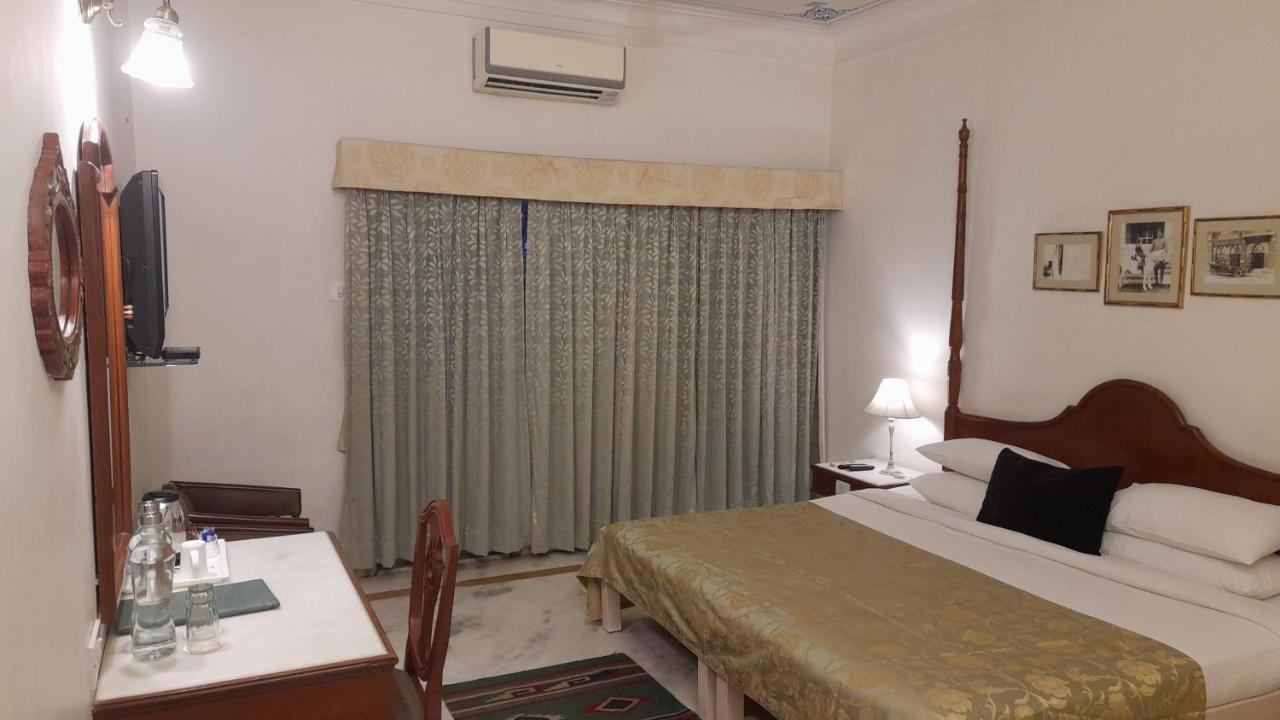 Rampratap Palace By Fateh Collection Udaipur Bagian luar foto